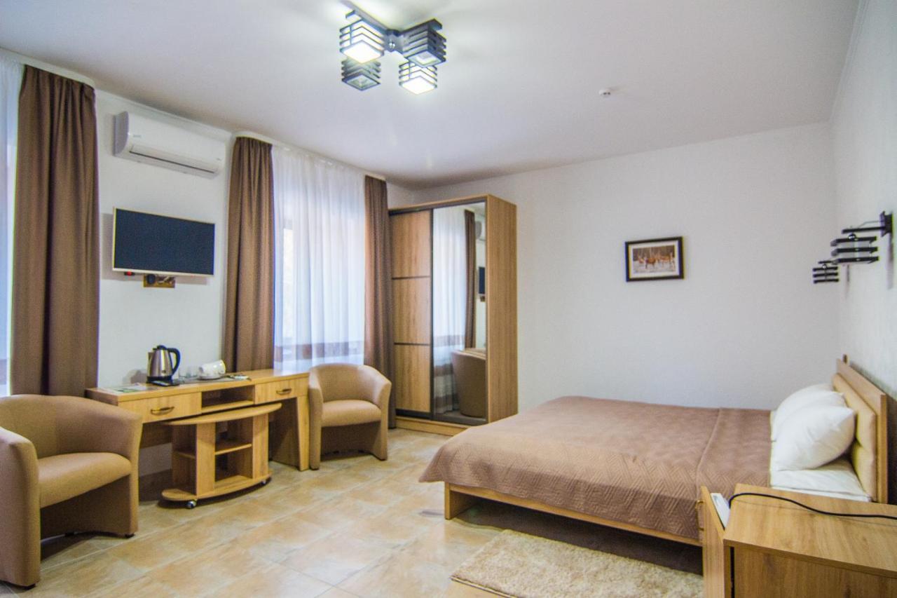 Мисливець В Комплексі "Сокіл" Hotel Susk Exterior photo