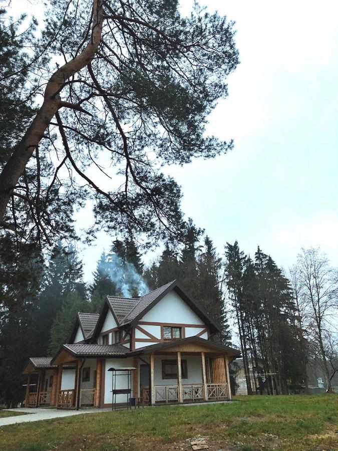 Мисливець В Комплексі "Сокіл" Hotel Susk Exterior photo