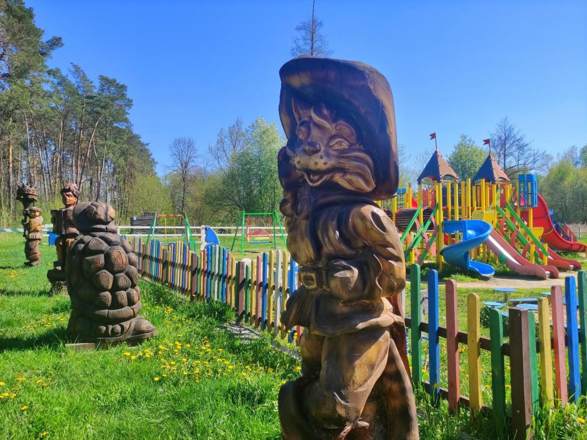Мисливець В Комплексі "Сокіл" Hotel Susk Exterior photo